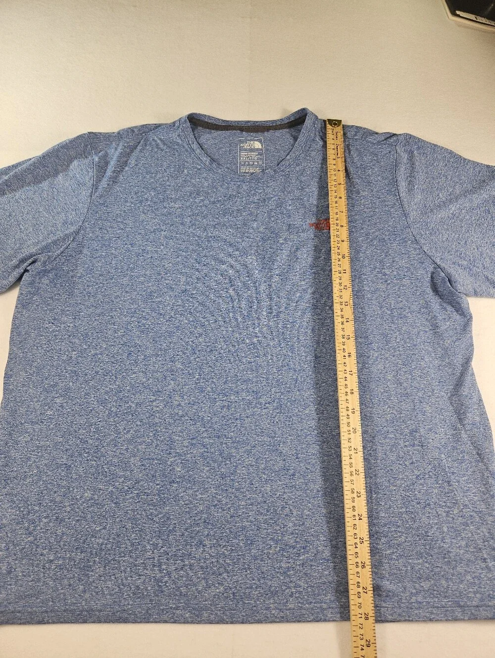 North Face Heathered Light Blue T- Shirt with Bright Red/Orange Logo Men's XXL